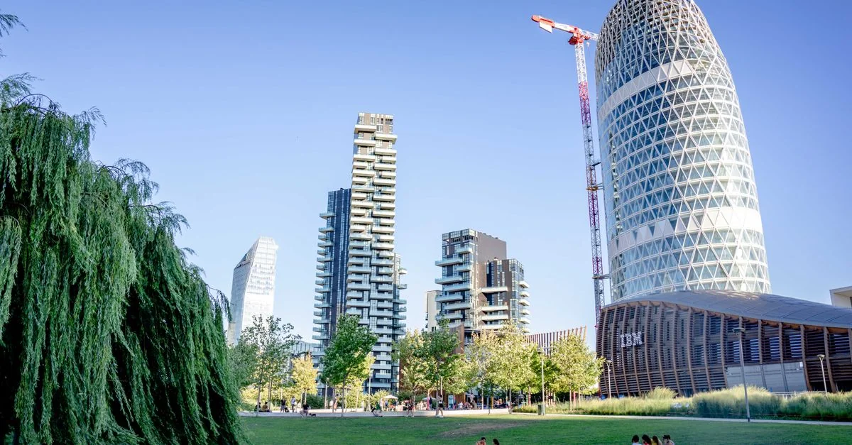 From Milan to Genova: A Practical Travel Guide