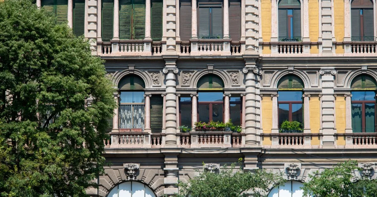Traveling from Milan to Madrid: A Complete Transport Route Guide