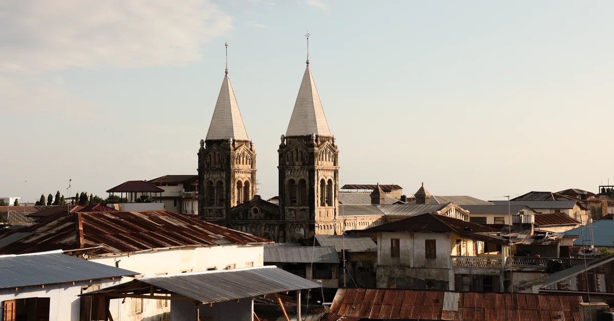 Mjini Walking Tours Guide: Explore On Foot