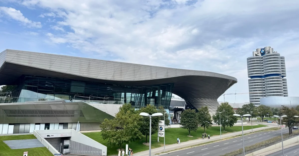 Munich Walking Tours Guide: Insider Routes, Prices, and Practical Tips