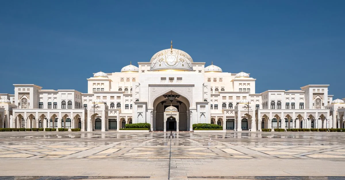 Muscat Day Trip Guide: Castles, Coasts & Mountain Roads
