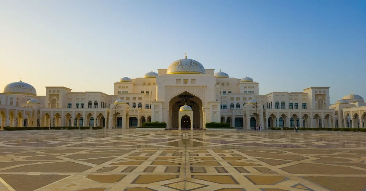 Muscat Day Trip Guide: Castles, Coasts & Mountain Roads