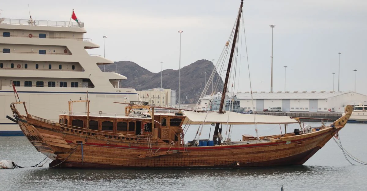 Muscat Day Trip Guide: Castles, Coasts & Mountain Roads