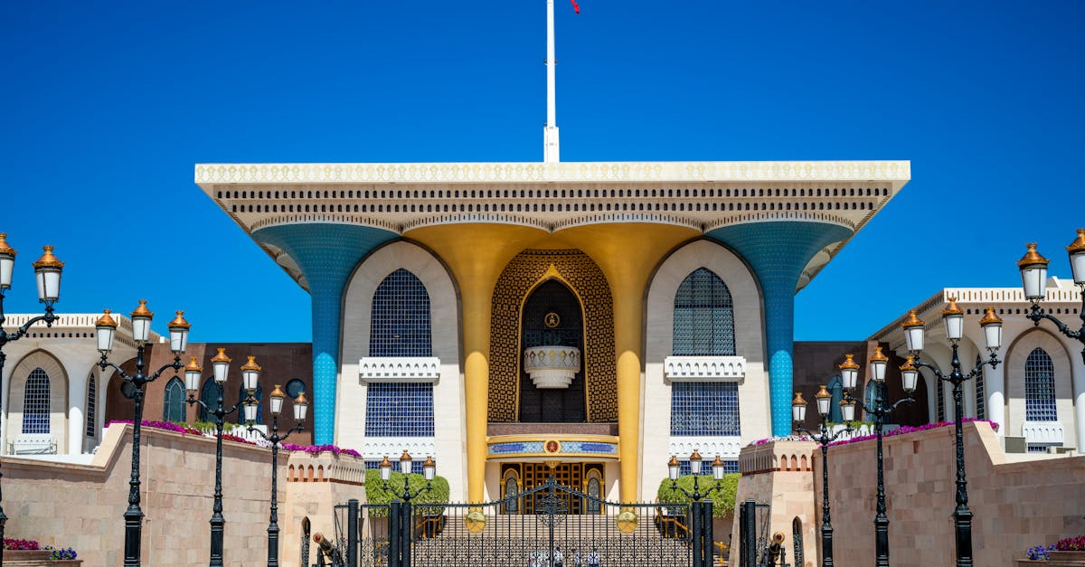 muscat-governorate-walking