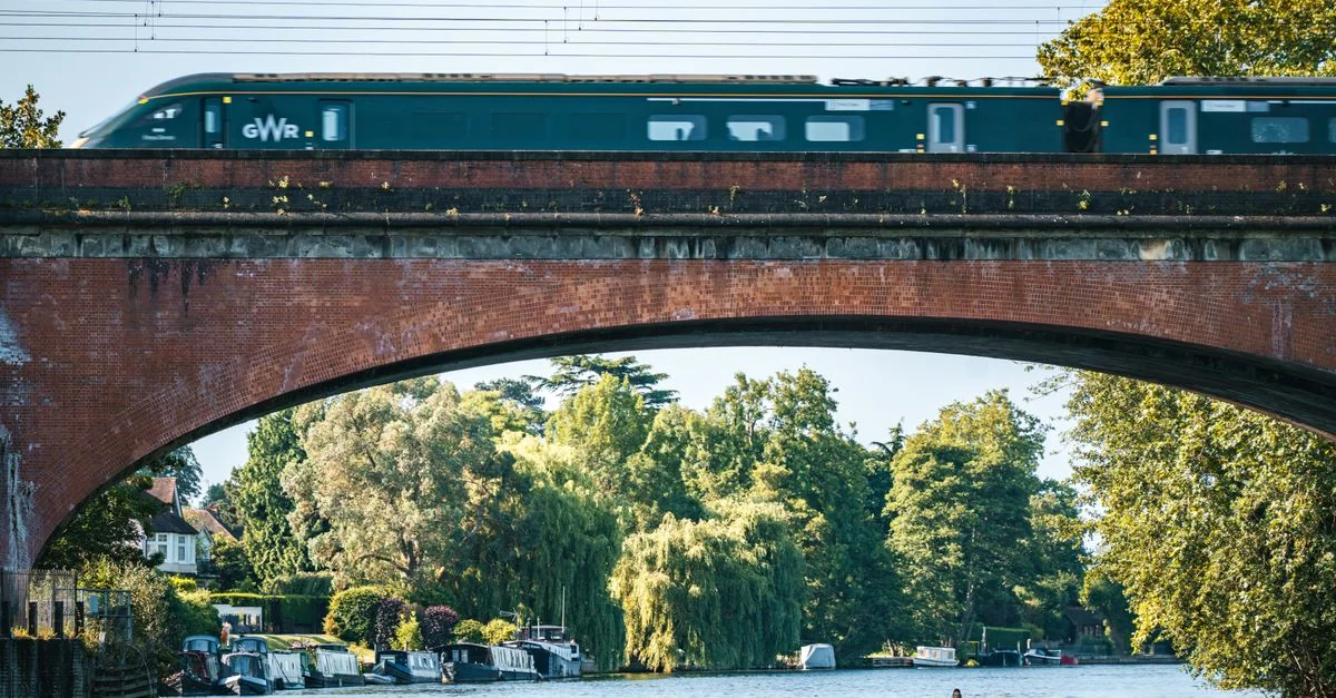 Newmarket to London Travel Route Guide