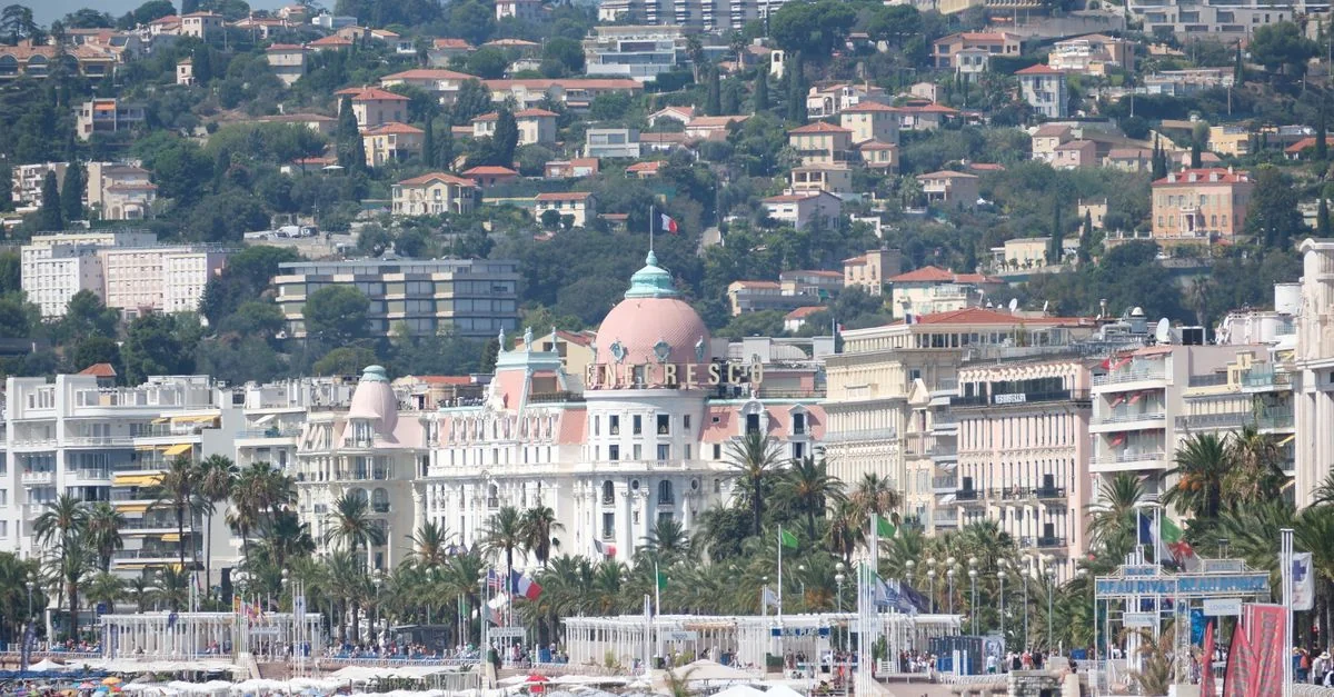 Traveling from Nice to Milan