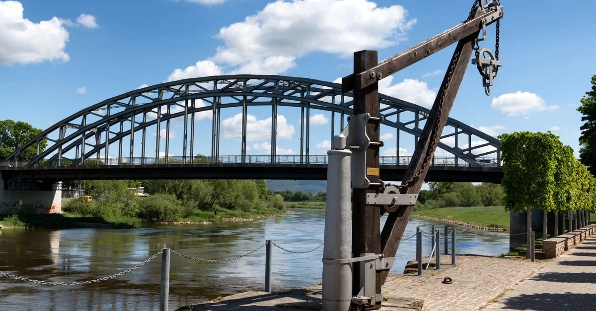 Exploring Niedersachsen on Foot: The Best Walking Tours for History Buffs