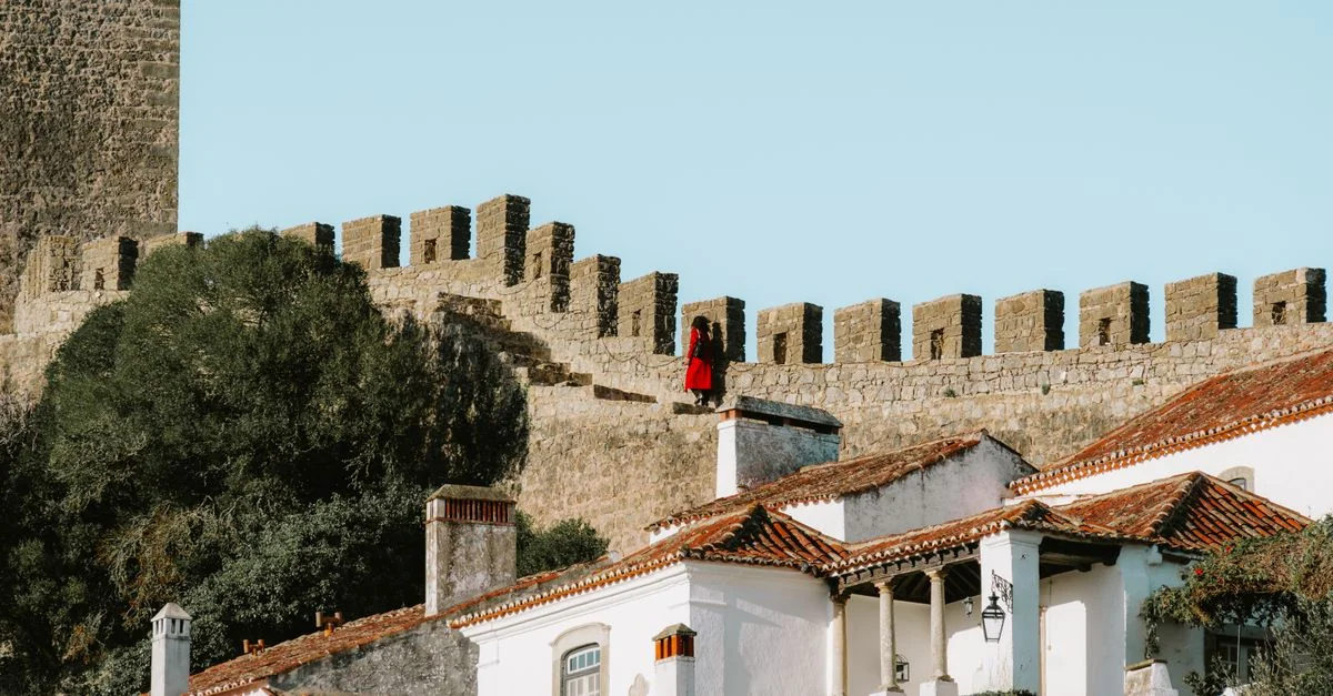 The Obidos to Lisbon Bus Guide: Budget Travel From Medieval Walls to the Capital