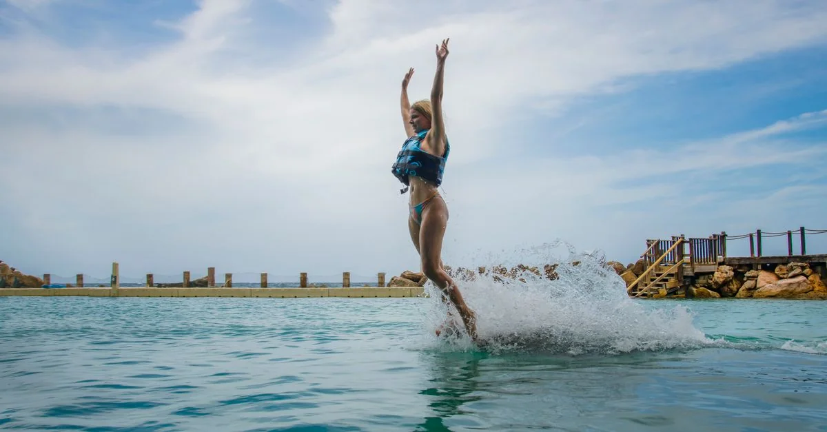 Ocho Rios Adventure Guide: Waterfalls, Rafting, and Excursions with Prices and Tips