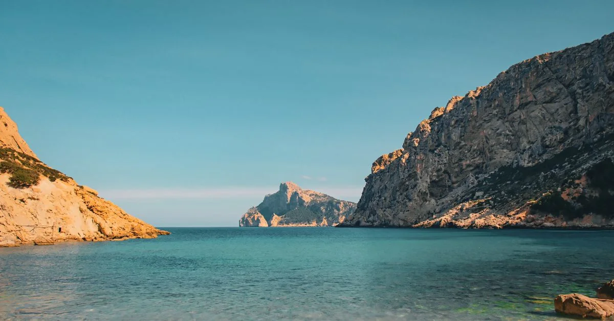 The Ultimate Palma de Mallorca to Ibiza Ferry Travel Guide