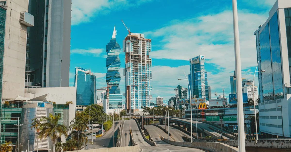Panama City Day Trip Guide: Engineering Feats and Colonial Streets