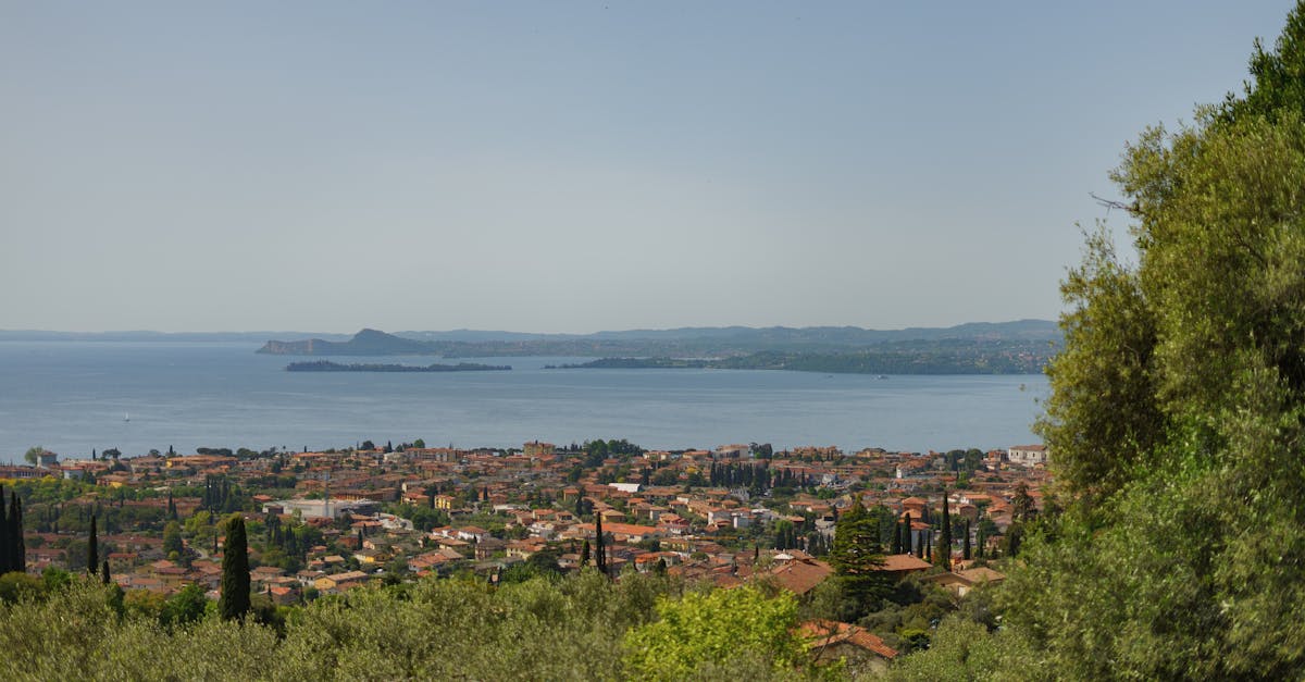 peschiera-del-garda-to-genova-train