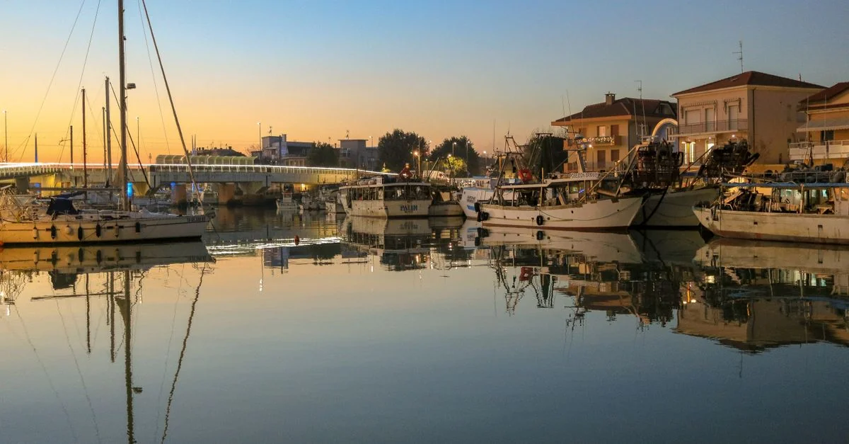 Exploring the Ferry Route from Pozzallo to Malta: A Seasoned Traveler’s Guide