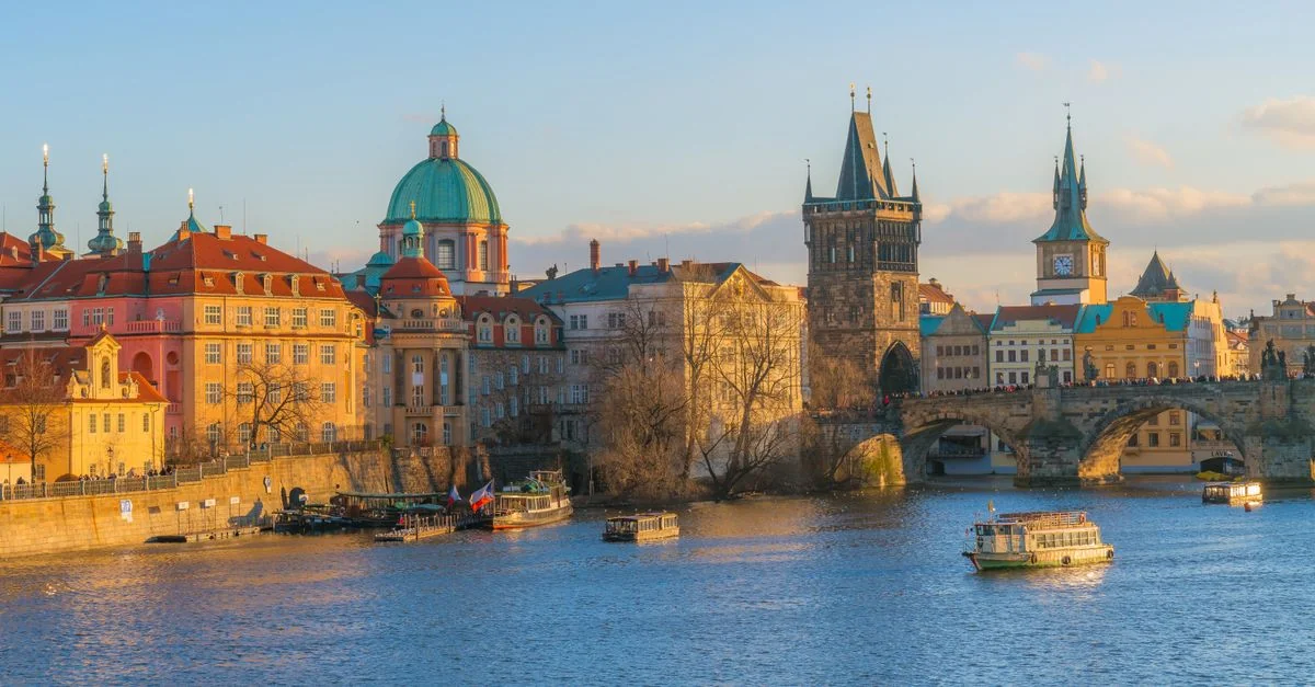 Prague Multi-Day Tours: A Travel Blogger’s Honest Guide to Multi-Day Travel