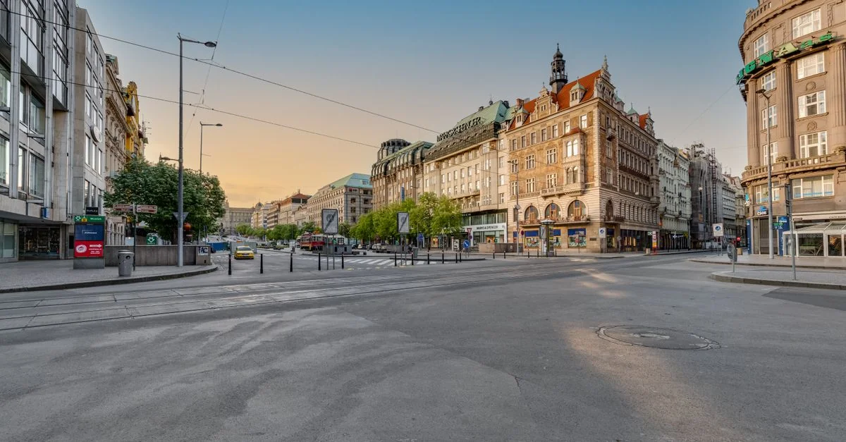 Traveling from Praha hlavní nádraží to Vienna