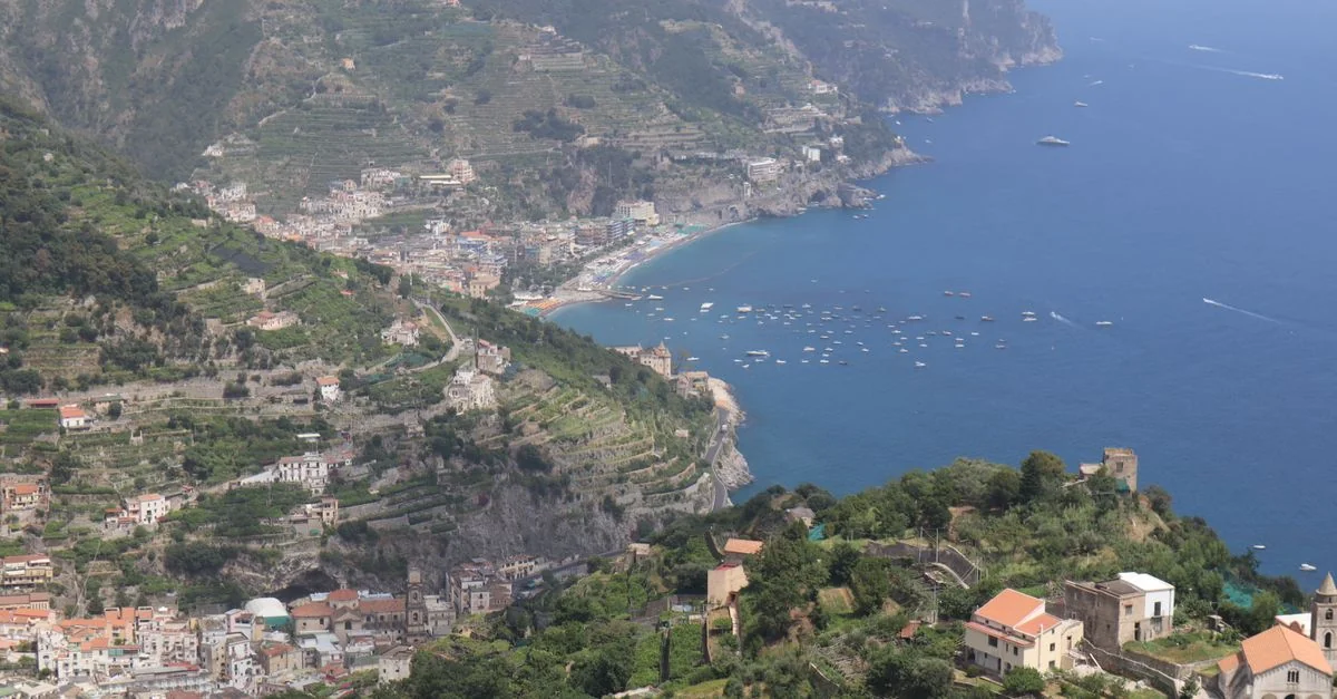 Praiano to Napoli by Ferry: A Seamless Coastal Journey