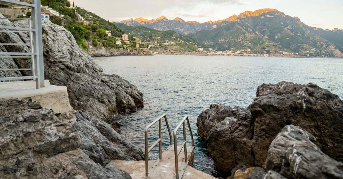 Praiano to Napoli by Ferry: A Seamless Coastal Journey