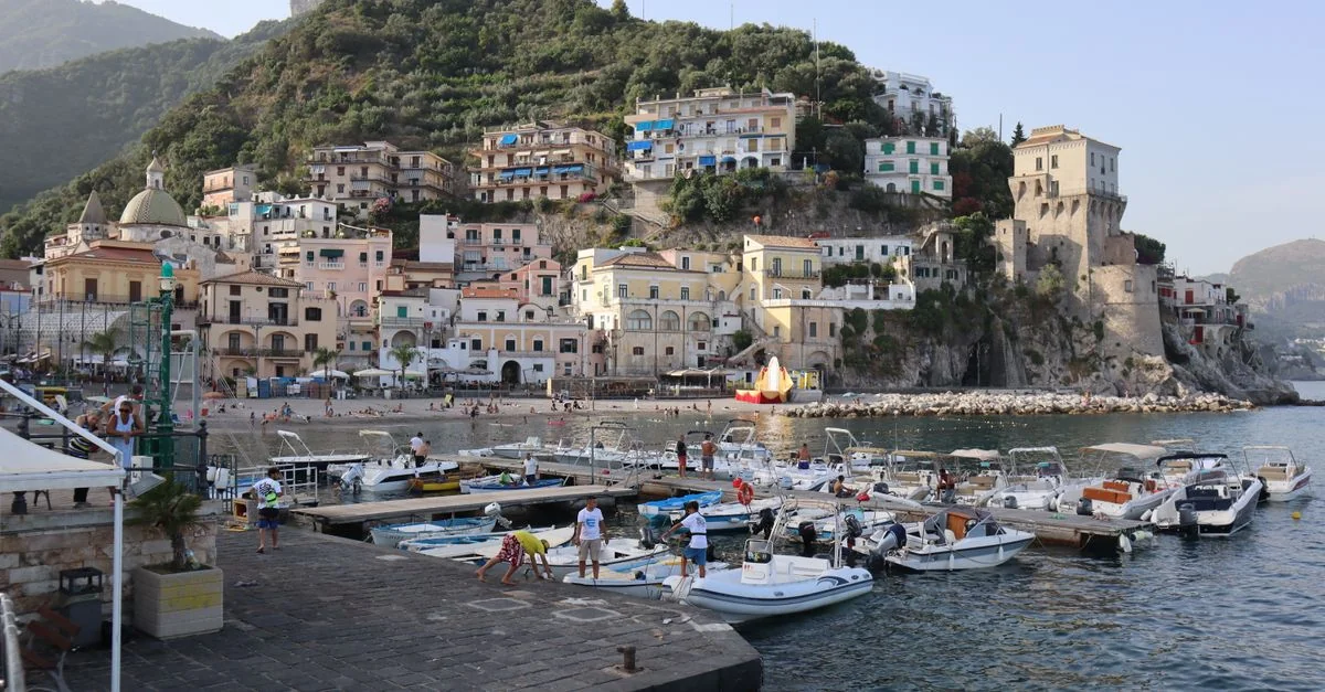 Crossing the Tyrrhenian Sea: A Ferry Guide from Praiano to Salerno