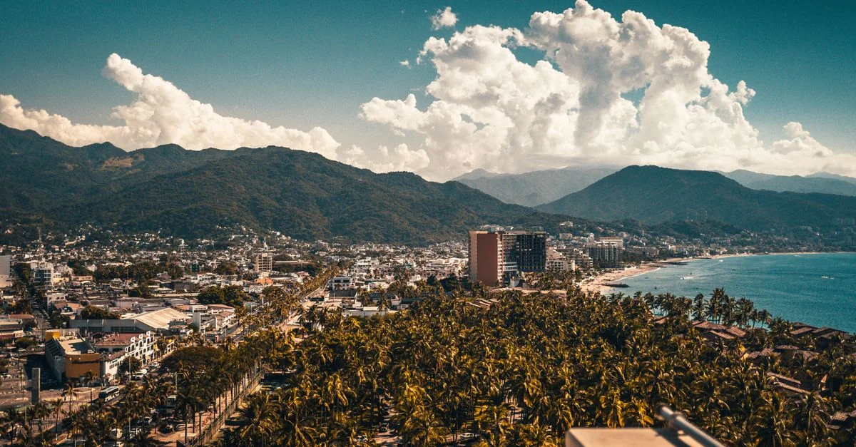 Puerto Vallarta Day Trips: Navigating Mountains and Coastlines on Any Budget