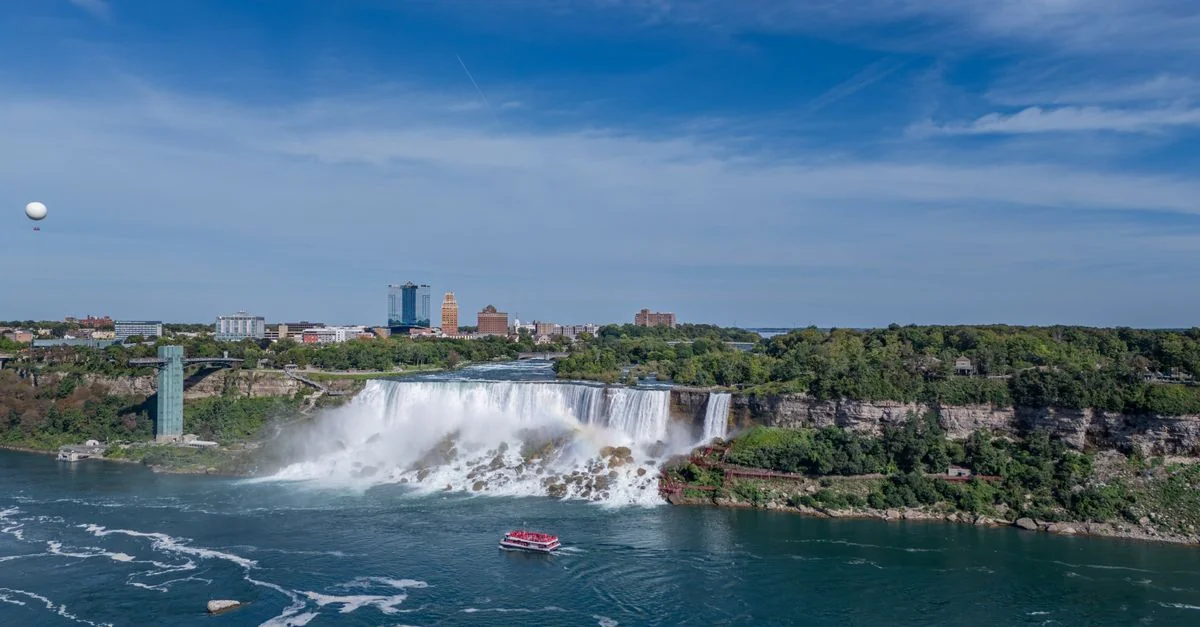 Regional Municipality of Niagara Water Sports Guide: Boat Tours and Excursions