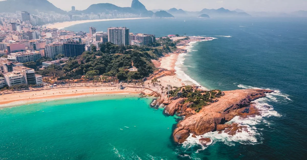 Rio de Janeiro: A Study in Concrete, Canvas, and Carnival