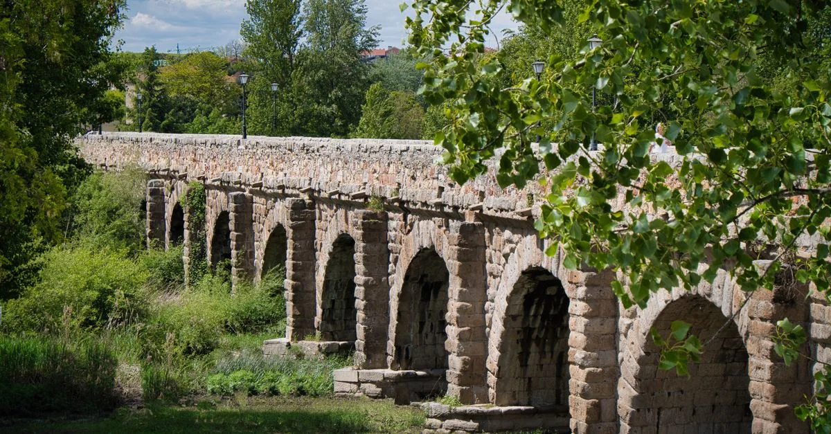 From Salamanca to Porto by Bus: A Practical Guide