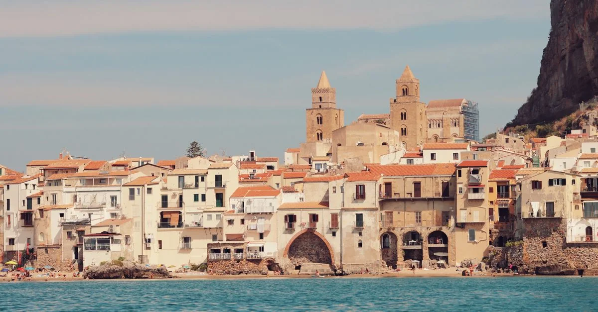 Salerno to Milan Bus Guide: Slow Travel on a Shoestring