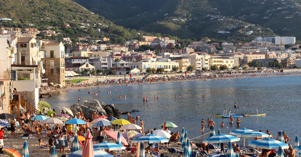 Salerno to Napoli by Bus: A Budget Travel Guide