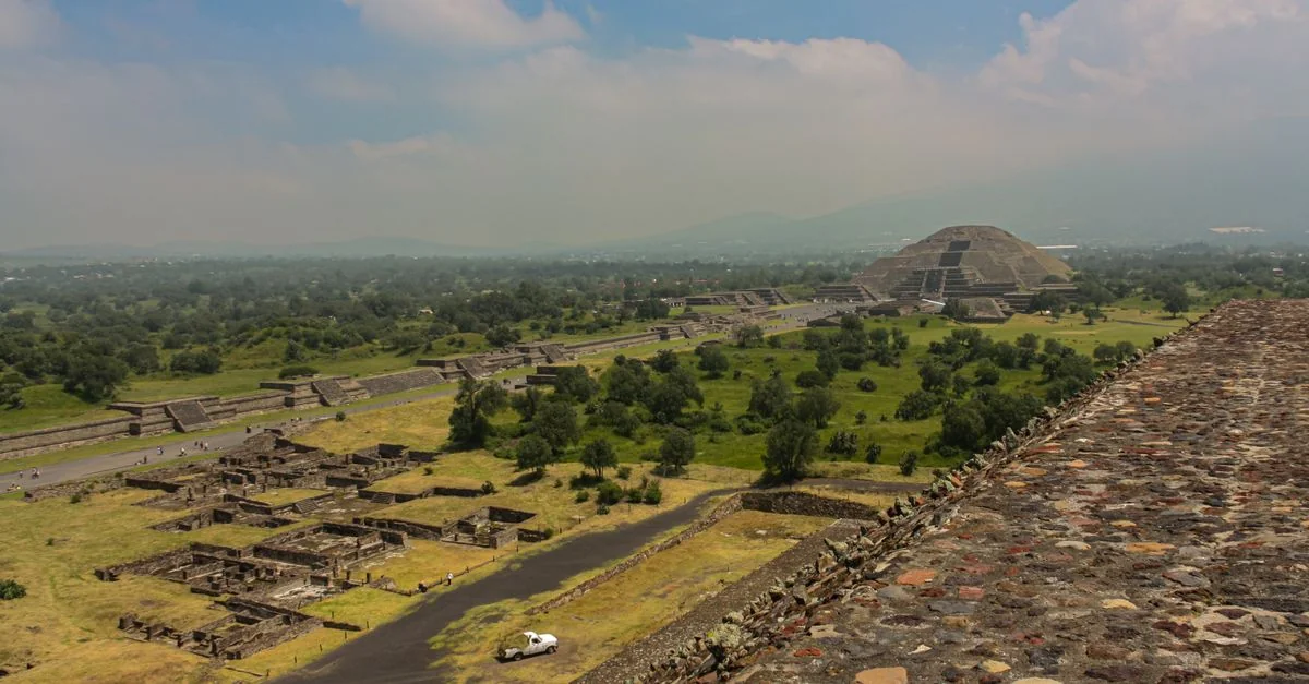 San Juan Teotihuacan: A Study in Ancient Geometry and Pigment