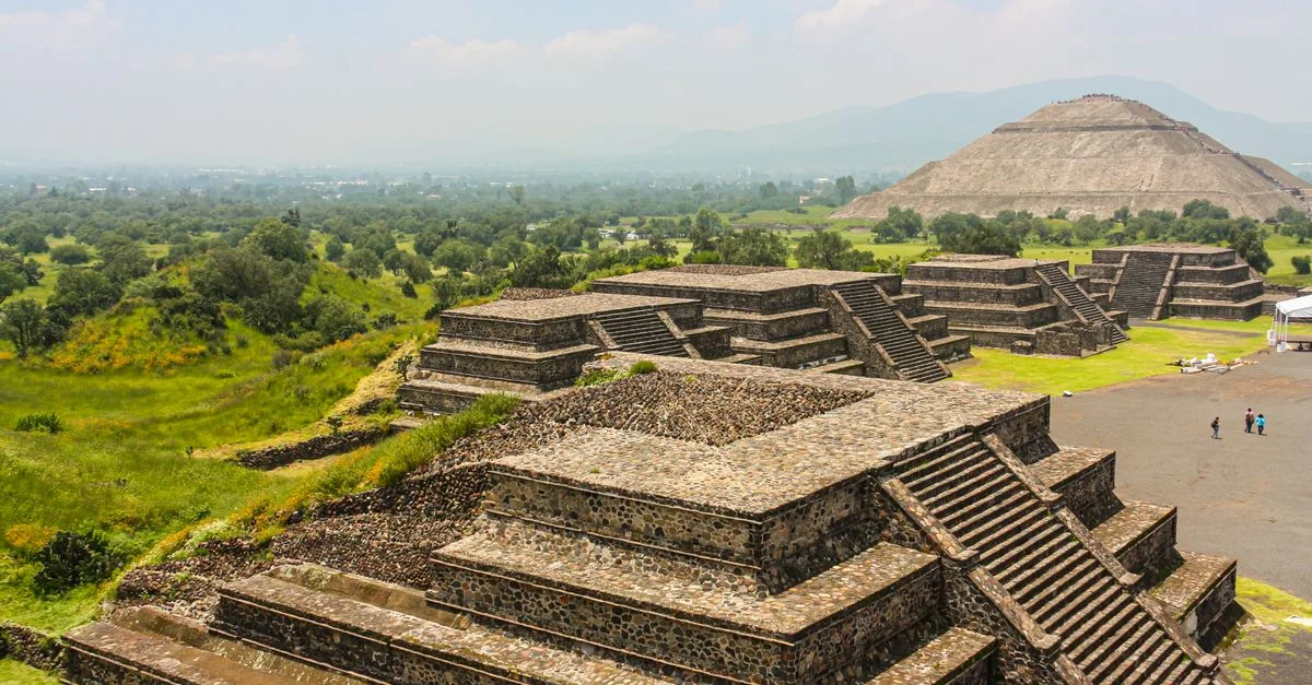 San Juan Teotihuacan: A Study in Ancient Geometry and Pigment