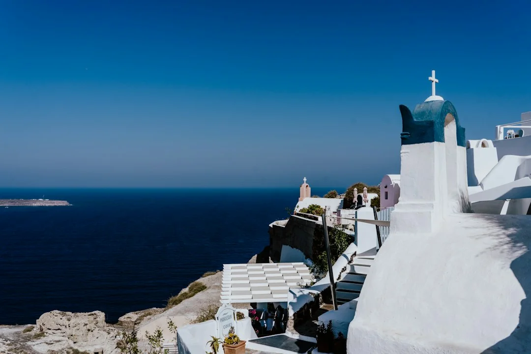 Exploring the Greek Islands: A Journey from Santorini to Athens