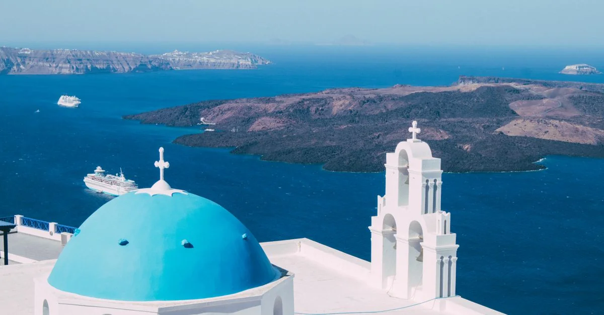 Exploring the Greek Islands: A Journey from Santorini to Athens