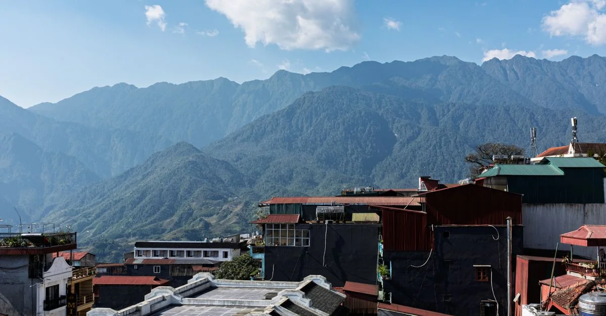 Navigating Sapa: Rice Terraces and Mountain Summits on Any Budget