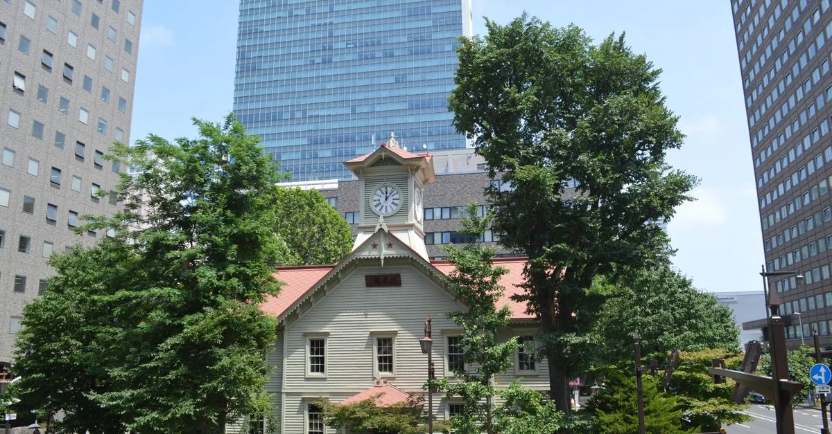 Sapporo Adventure Guide: Hiking and Nature Tours with Prices and Tips