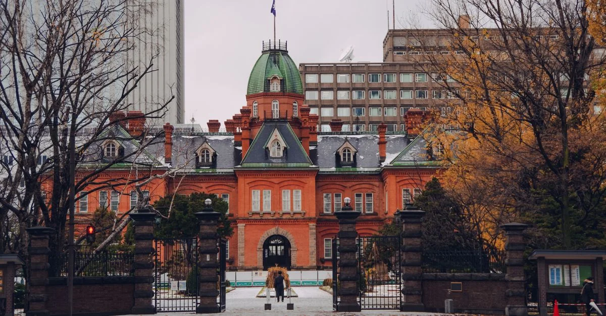 Sapporo Adventure Guide: Hiking and Nature Tours with Prices and Tips
