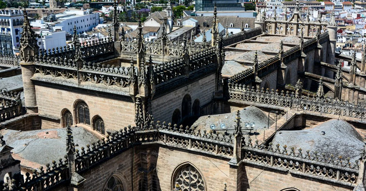 Navigating the Journey from Seville to Plasencia: A Traveler&rsquo;s Route Guide