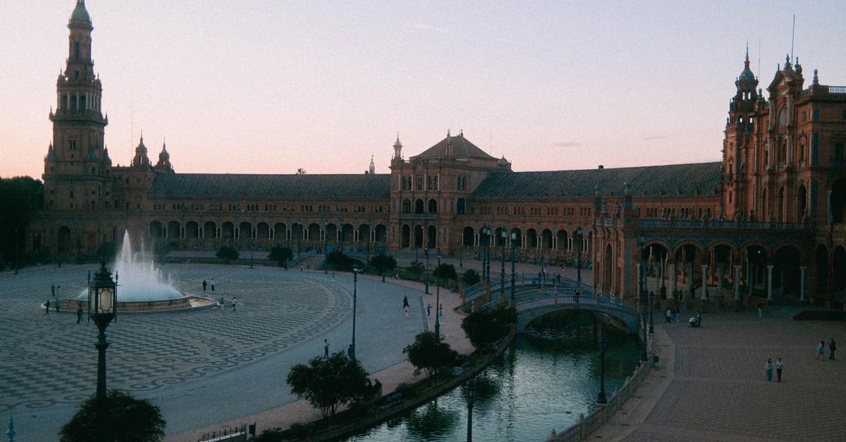 Navigating the Journey from Seville to Plasencia: A Traveler&rsquo;s Route Guide