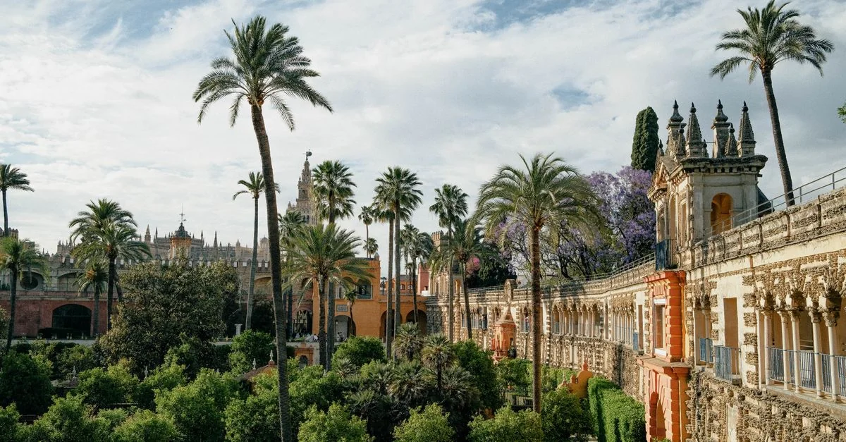 Navigating the Journey from Seville to Plasencia: A Traveler&rsquo;s Route Guide