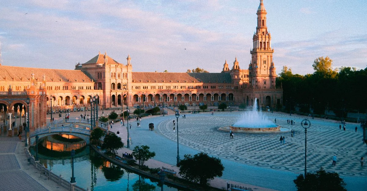 Seville Airport to Hotel Transfer Guide: Navigating Arrival Logistics