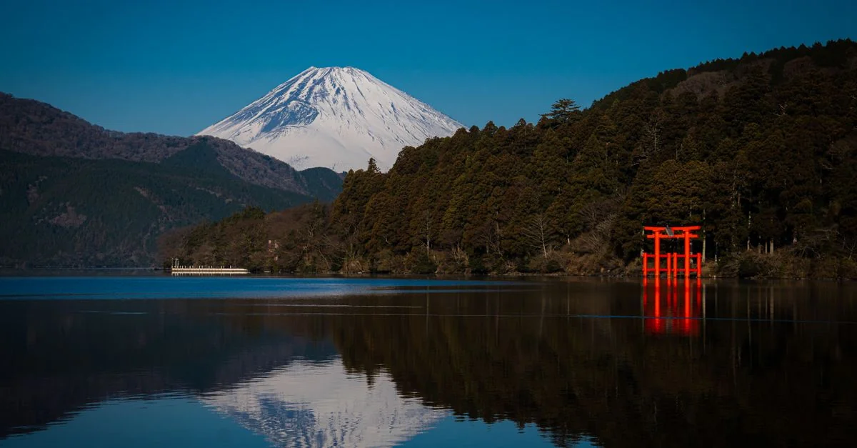 Shiga: A Traveler’s Guide to Edo Pop Art and Ceramic Traditions