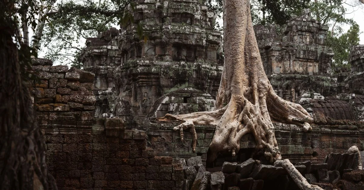 Exploring Siem Reap: The Ultimate Walking Tour Guide