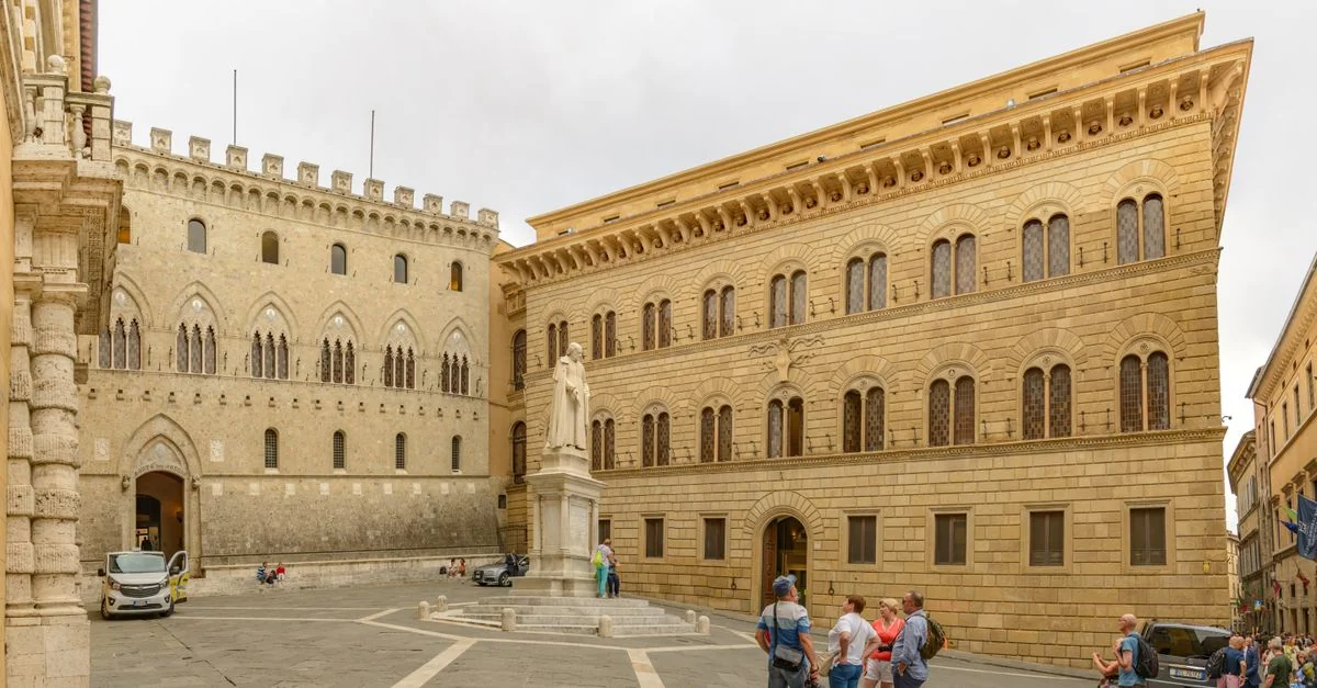 Siena to Milan by Bus: A Budget Traveler&rsquo;s Guide