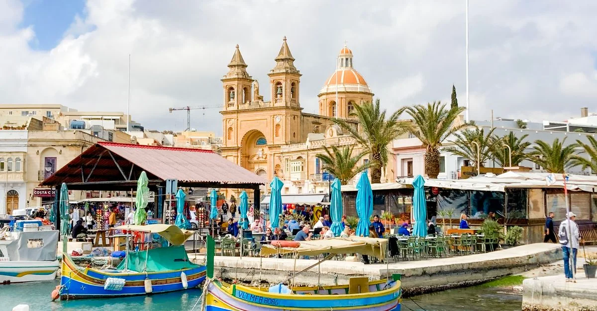 Sliema Culture and Art Guide: Tracing Prehistoric Stone and Coastal Heritage