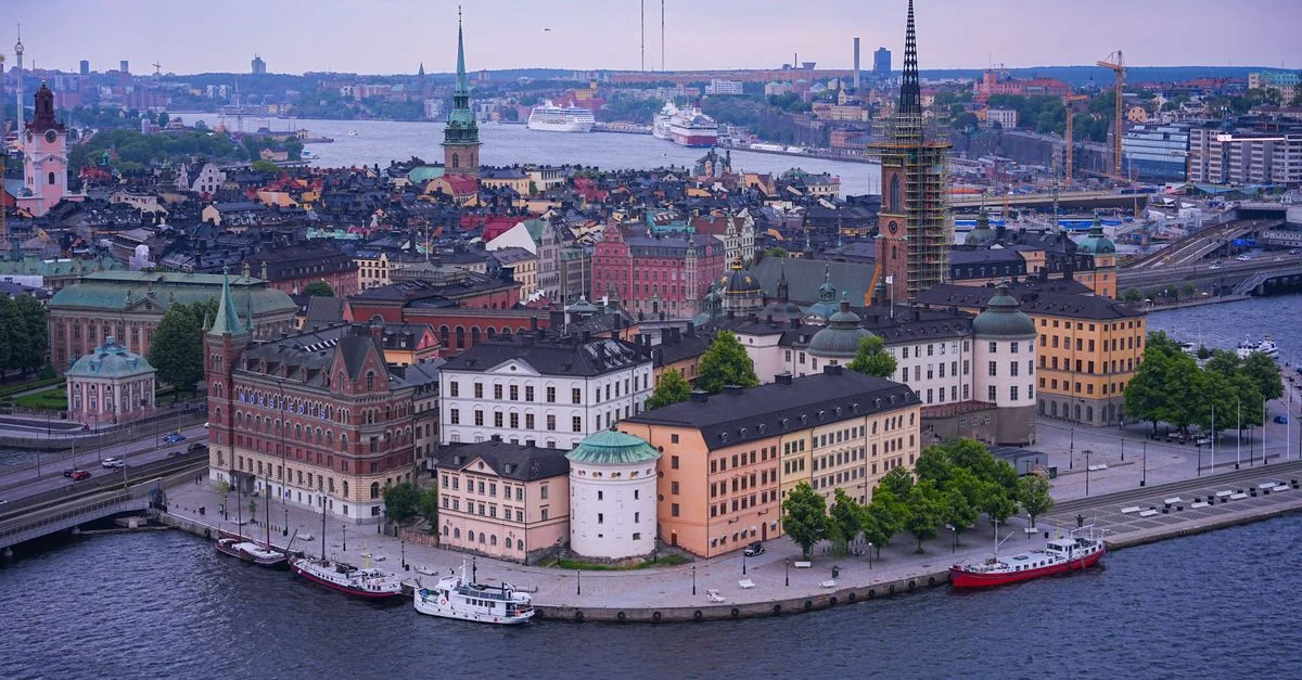 Traveling Between Stockholm and Berlin