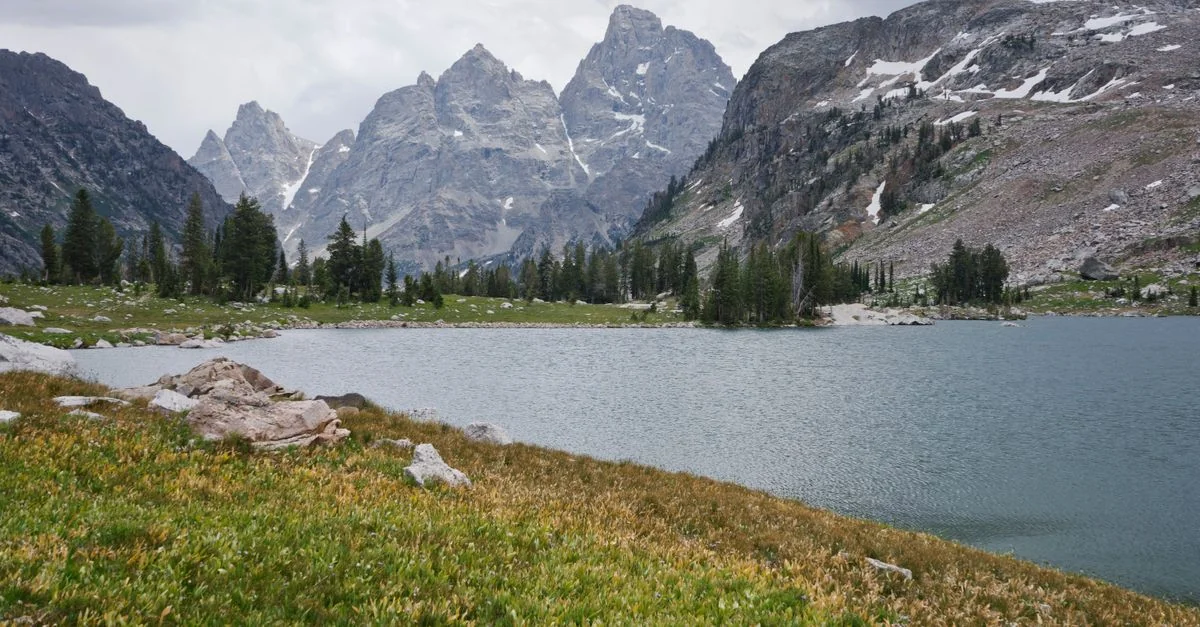 Teton County Day Trips: Chasing Geysers and Grizzlies Beyond the Range