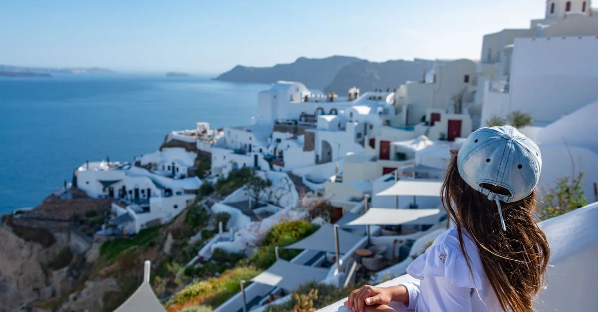 Photography Tours in Thira: Best Photo Walks and Workshops