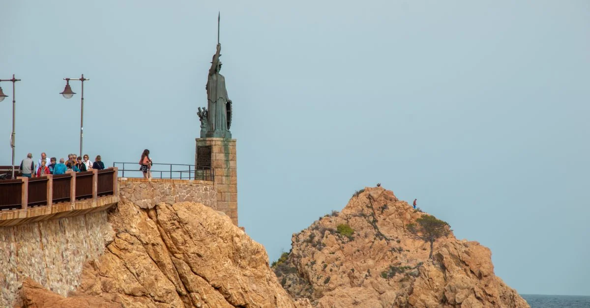Tossa de Mar to Barcelona: A Practical Guide to Getting to the City
