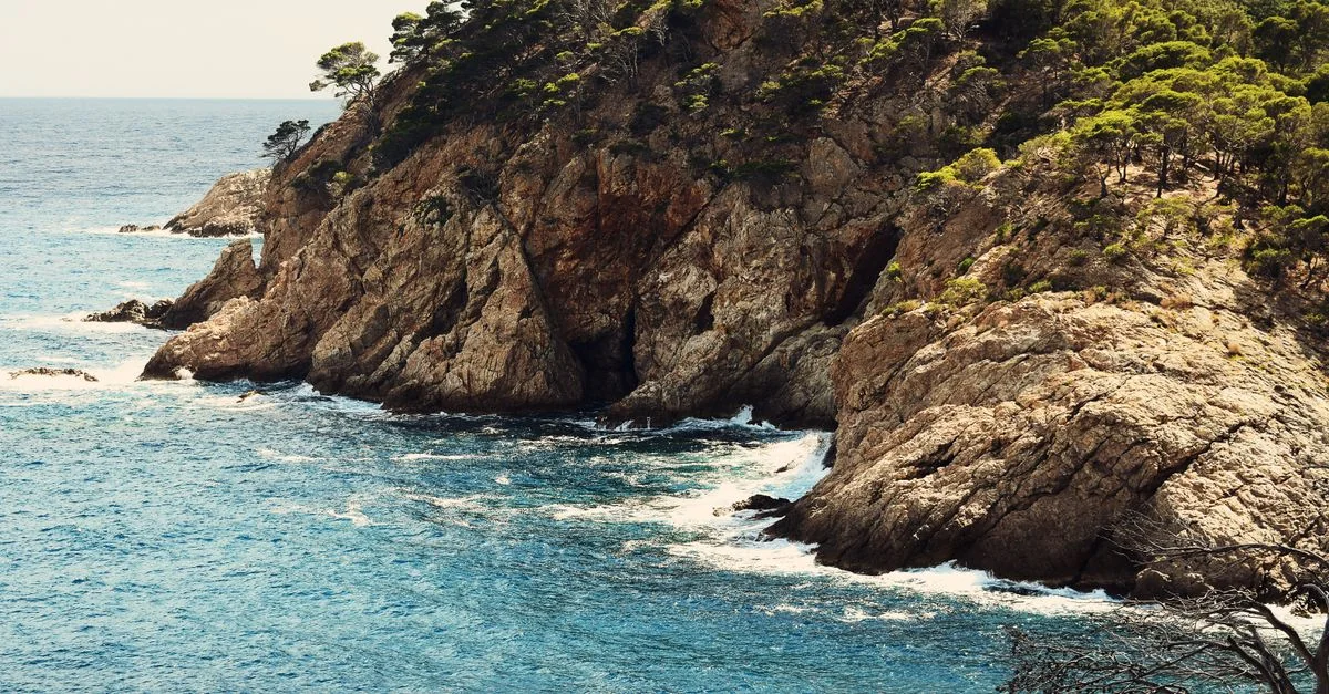 Tossa de Mar to Barcelona: A Practical Guide to Getting to the City