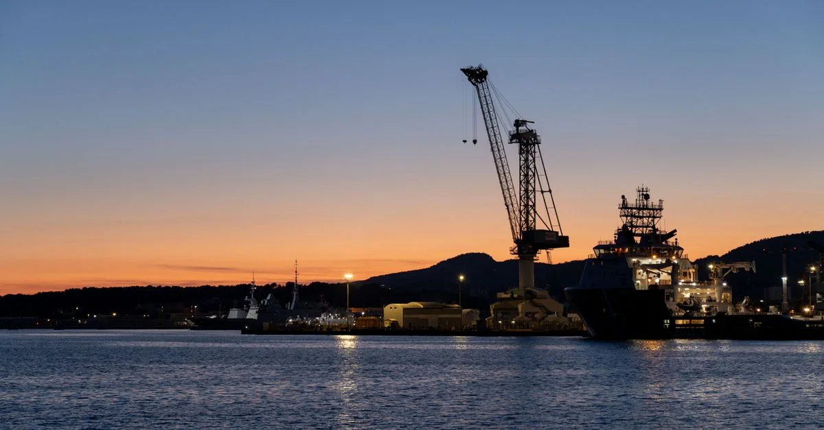 Toulon to Genova by Bus: A Budget Traveler&rsquo;s Guide