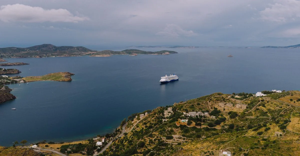 Best Shore Excursions in Tourlos: Cruise Port Activities and Day Tours